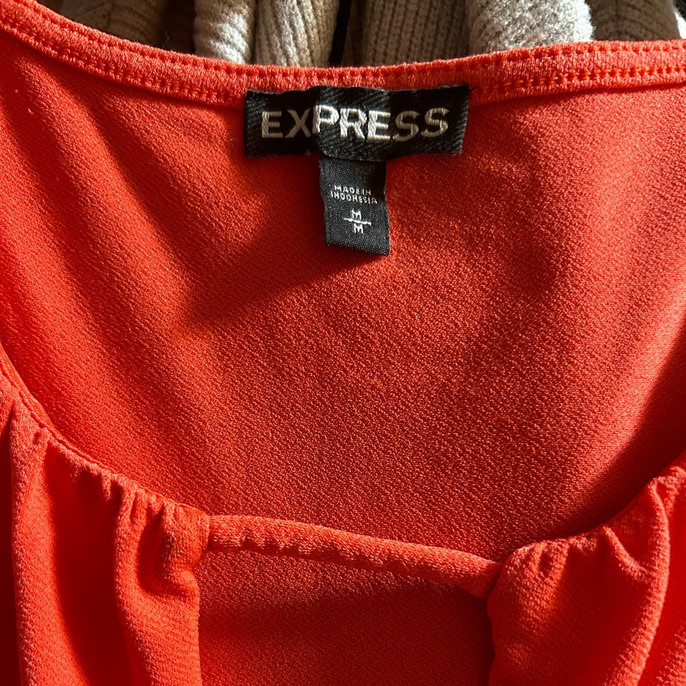 3 Express Tops bundle - Picture 3 of 12